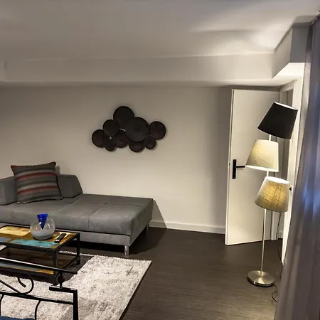 Apartelliment - Smart Uebernachten In アパート